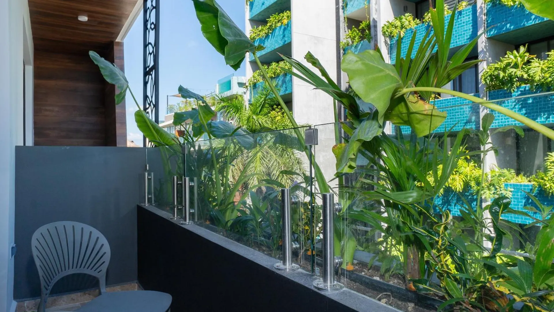 Menesse Town Tower 203 Condo Playa del Carmen